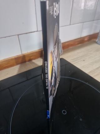 EL YELMO DEL DESTINO (DC Cómics) (Spanish Edition)