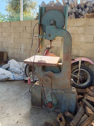 Sierra de cinta para madera