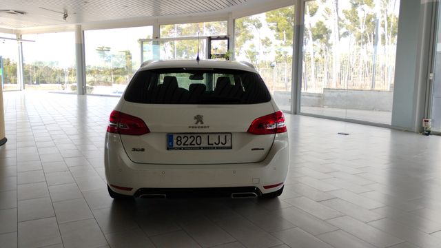 Peugeot 308 SW PureTech 130 S&S GT Line EAT8 96 kW (130 CV)