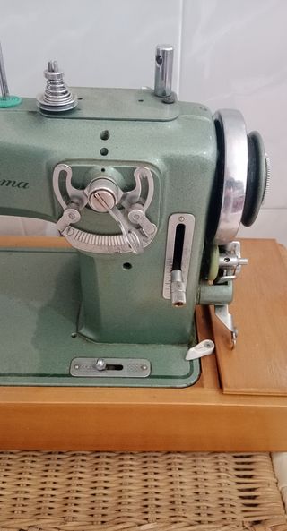 Máquina de coser Refrey Transforma