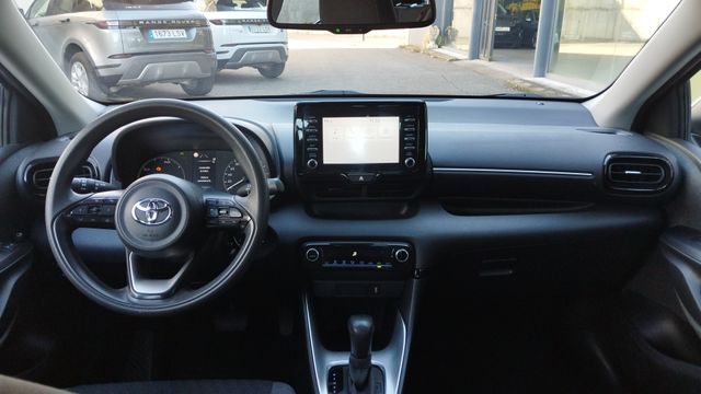 Toyota Yaris 120H Business Plus 85 kW (116 CV)