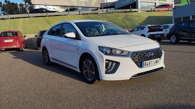 Hyundai Ioniq 1.6 GDI PHEV Klass DCT 104 kW (141 CV)