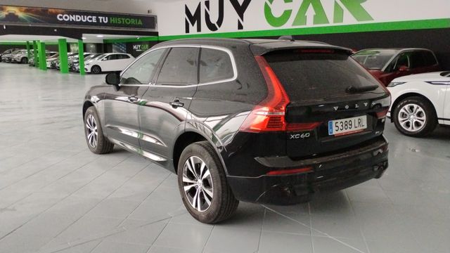 Volvo XC60 B4 D Momentum Pro Auto 145 kW (197 CV)