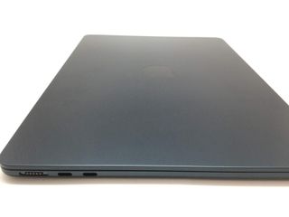 portatil apple apple macbook air m2 8-core 3.4 13 (8gpu) (2022) (a2681)