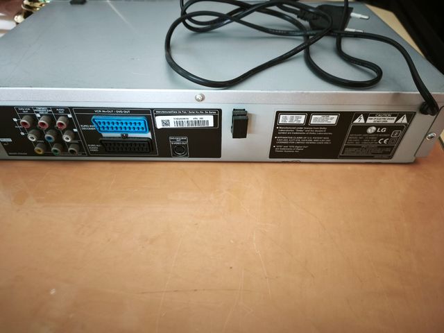 Grabadora DVD y Video LG VCX9842