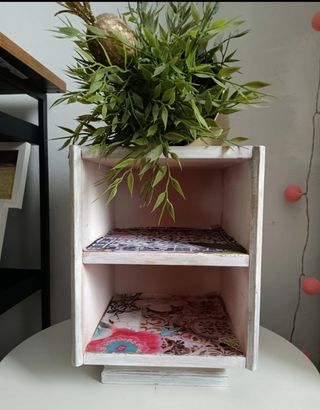 Estante pedestal Shabby Chic