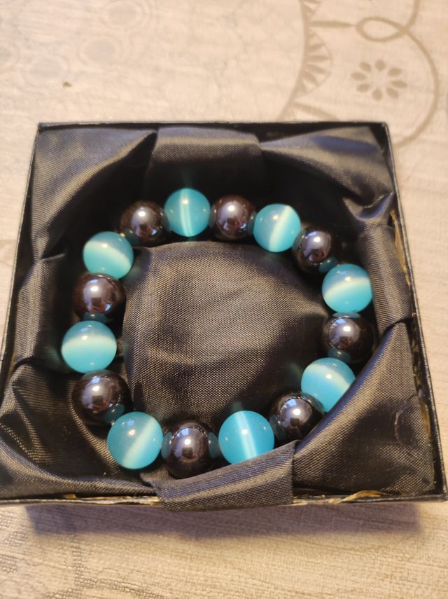 Pulsera Azul y Plata.