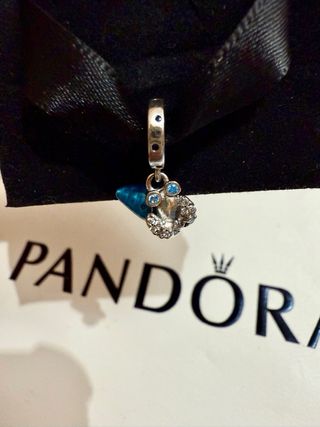 Charm Pandora Ermitaño Azul y Plateado