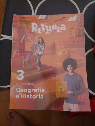 Geografía e Historia. 3 Secundaria. Revuela