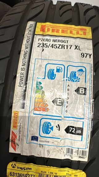 PIRELLI 235/45ZR17 97Y PZERO NERO GT 2本 PIRELLI 235/45ZR17 97Y PZERO NERO GT 2本 Pirelli P Zero Nero