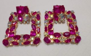 Pendientes Acero con Piedras Fucsia y Dorados