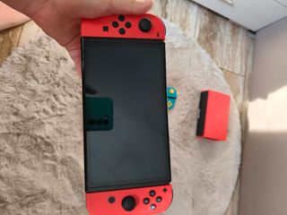Nintendo Switch OLED Rosso + Joycon + Borsetta