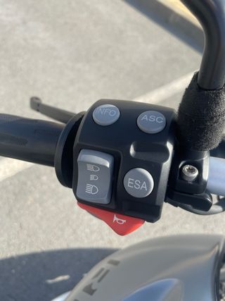 BMW R1200 R 2008  Muy buen estado  56.700 km