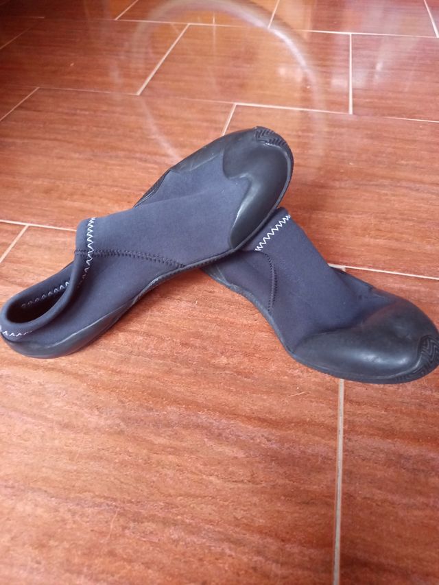 Escarpines Finos Tribord Negros