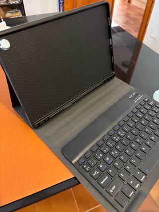 Funda y Teclado para tablet Samsung Galaxy Tab A9+