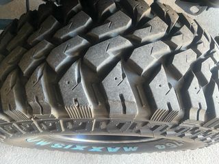 Llantas mickey thompson 8x15 et-24