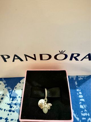 Charm Luciérnaga Pandora Plata