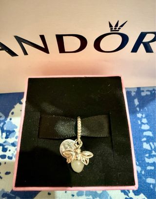 Charm Luciérnaga Pandora Plata