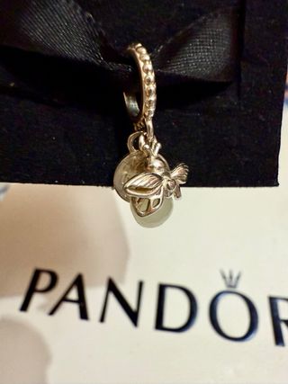 Charm Luciérnaga Pandora Plata