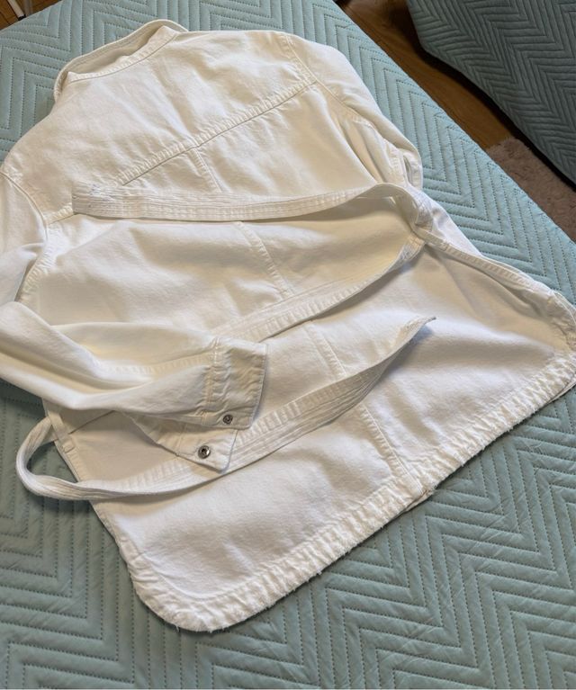 Chaqueta Zara Blanca