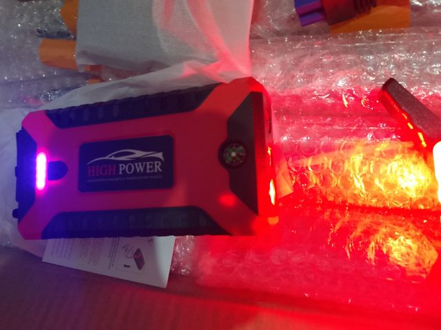 Arrancador de Coche Portátil