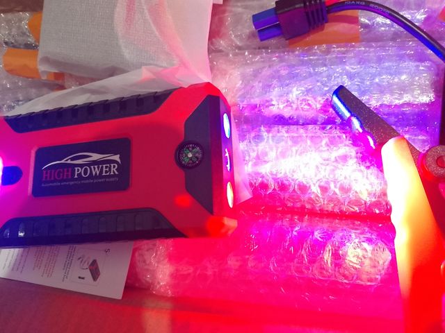 Arrancador de Coche Portátil