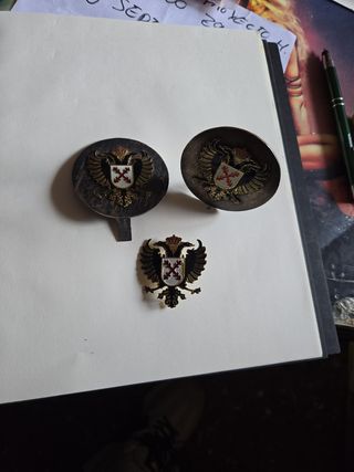 3 Insignias Carlistas