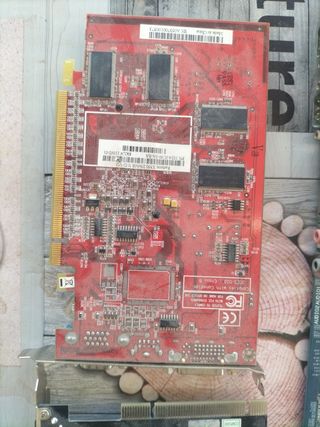 Placa Base GIGABYTE + Micro + Gráfica + Disco