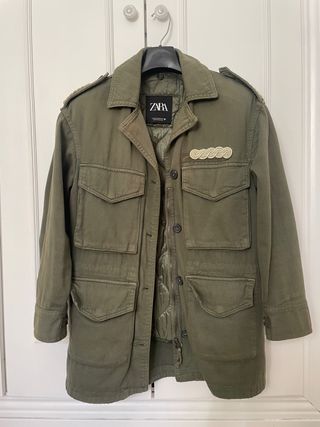 Chaqueta militar Zara verde