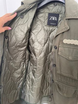 Chaqueta militar Zara verde