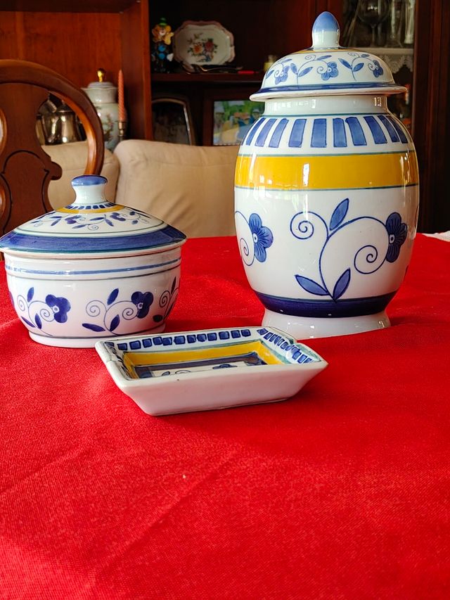 Conjunto Cerámica: Tibor, Bombonera y Cenicero