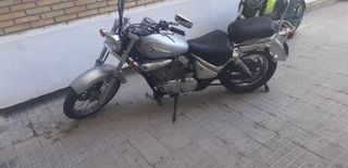 Suzuki Intruder 250cc telf 633 58 63 13