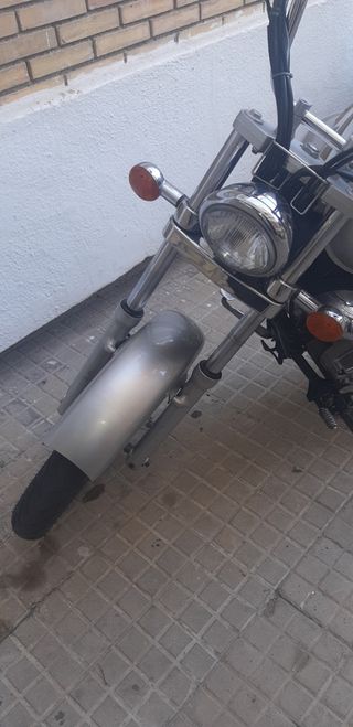 Suzuki Intruder 250cc telf 633 58 63 13