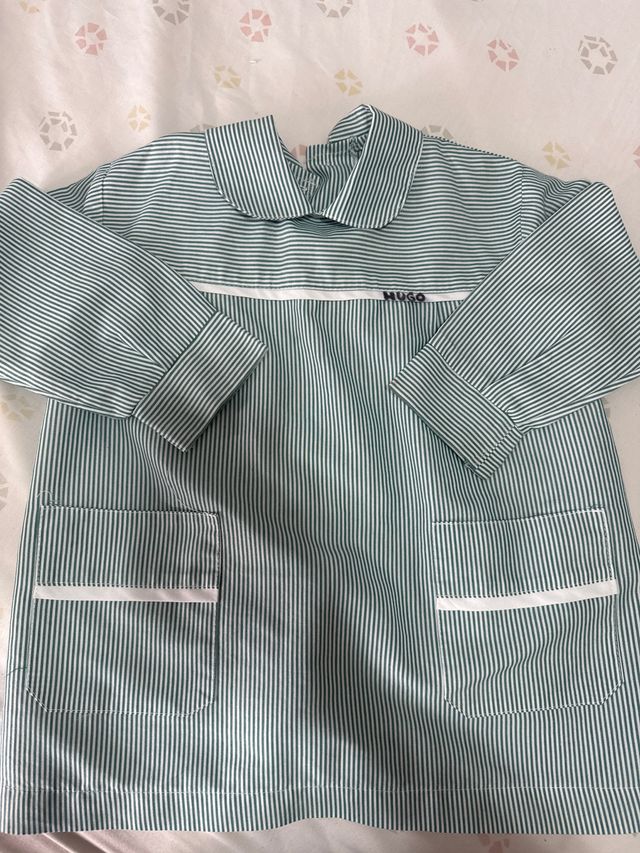 Bata guardería rayas verde