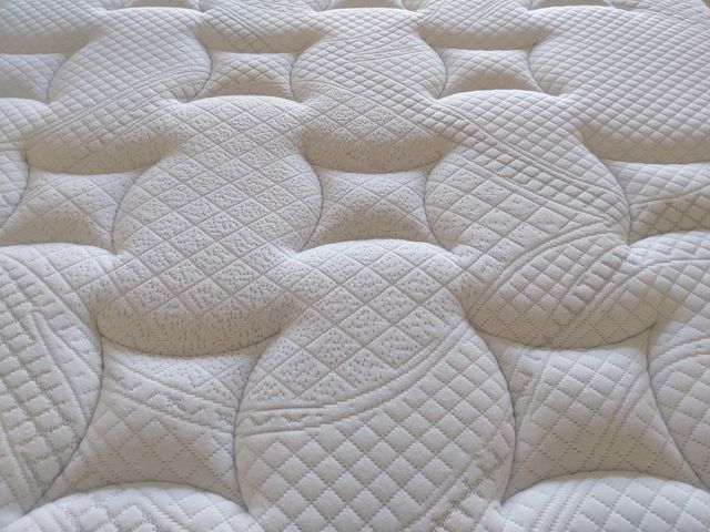 Colchón Dupen + 2 almohadas y funda EN GARANTÍA