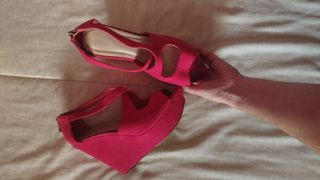 Sandalias de plataforma rojas
