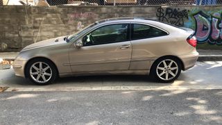 Mercedes C220 CDi SportsCoupe 2003