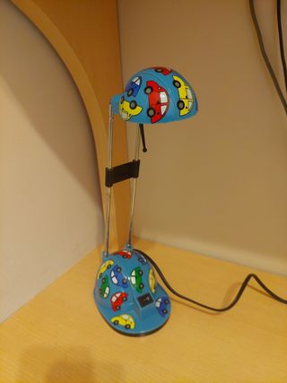 Luz escritorio niño