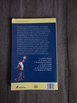 Lote de 2 libros infantiles/juveniles.