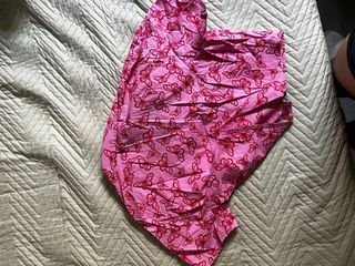 Camisa corta con estampado de mariposas