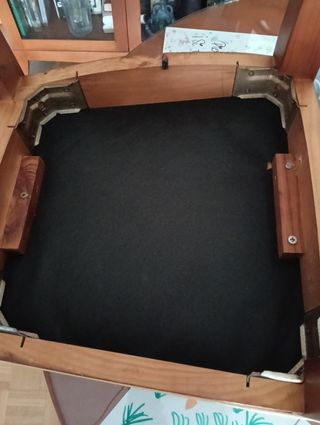 Mesa redonda y 4 sillas de pino 110cm. a 150cm