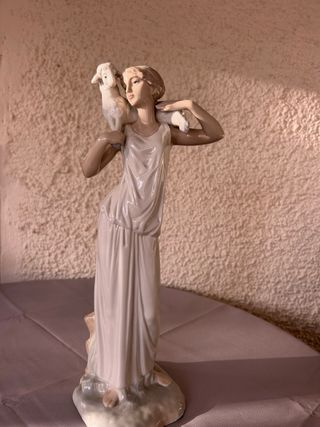 Escultura NAO Lladró Oveja Porcelana 35cm