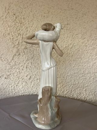 Escultura NAO Lladró Oveja Porcelana 35cm