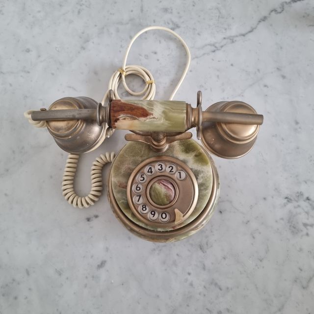 Telefono vintage a disco in onice