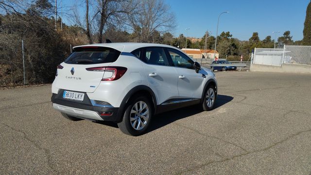 Renault Captur Zen E-TECH Híbrido enchufable 118 kW (160 CV)