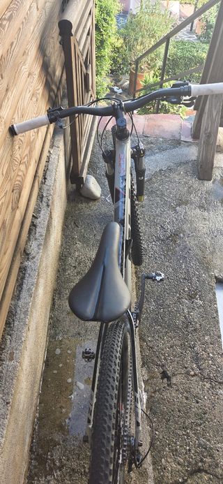 Bicicleta BH Spike 2.5 Plata
