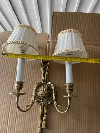 Lampade da parete antiche in bronzo massiccio 