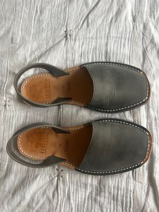 Mibo Abarca Menorquina hombre . Talla 43 Gris