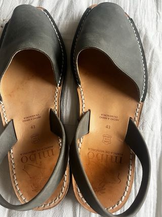 Mibo Abarca Menorquina hombre . Talla 43 Gris