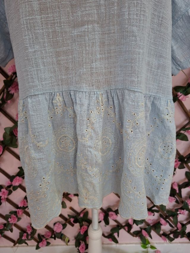 Blusa azul mujer con bordado